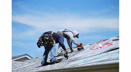 Roofers in the U.S.: Key Skills, Career Outlook, and Industry Insights