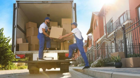 A Guide to Moving Services: Options, Costs, and Tips